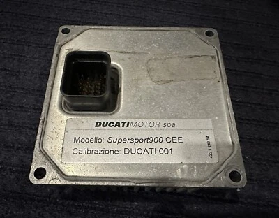 Unidad de control del motor Ducati Supersport 900 ECU usada OEM Foto 1 de 2