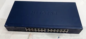 NETGEAR JGS524 V2 PROSAFE 24 PORTS COMMUTATEUR GIGABIT (R2TROLLEY.2) - Photo 1/4