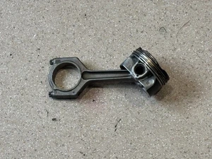 Kolben BMW GT F07 E90 E92 E93 F30 F32 N55 Pleuelstange Kolben Piston 7624408 - Picture 1 of 12