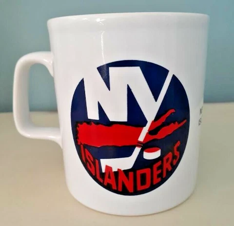 Vintage New York NY Islanders coffee mug Kiln Craft Staffordshire England NHL Cover