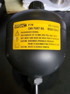 CASE IH 5801047 HYDRAULIC ACCUMULATOR FOR WHEEL LOADER HYDAC 03110476 - Picture 1 of 4