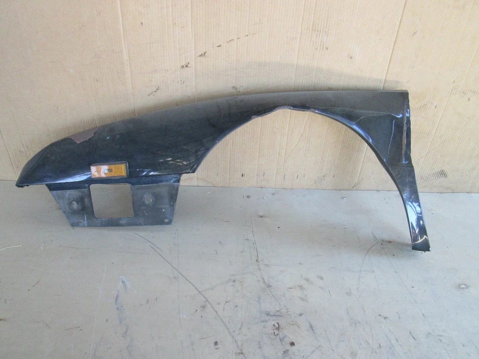 Guardabarros delantero Ferrari Mondial T-LH - USADO  Foto 1 de 4