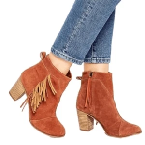 TOMS Lunata Western Boho Tassel Suede Bootie Stacked Block Heel, Brown Size 8.5 - Picture 1 of 16