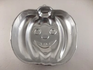 Vintage 1987 Edition Jack-o-lantern Pumpkin Cake Baking Jello Pan Mold Aluminum - Picture 1 of 5