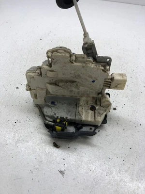Cerradura puerta trasera derecha audi a4 s4 b7 8e 8h 2007 8e0839016aa dra67459 Foto 1 de 4