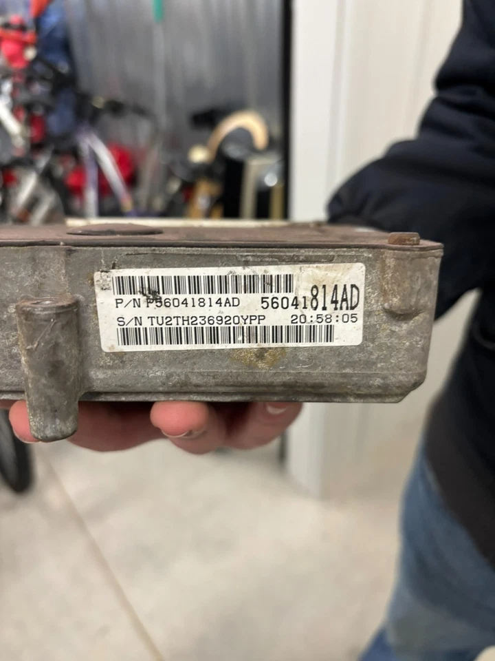 2000 Jeep Cherokee 4.7 Transmission Control Module Unit P56041814AD OEM - Image 1 of 1