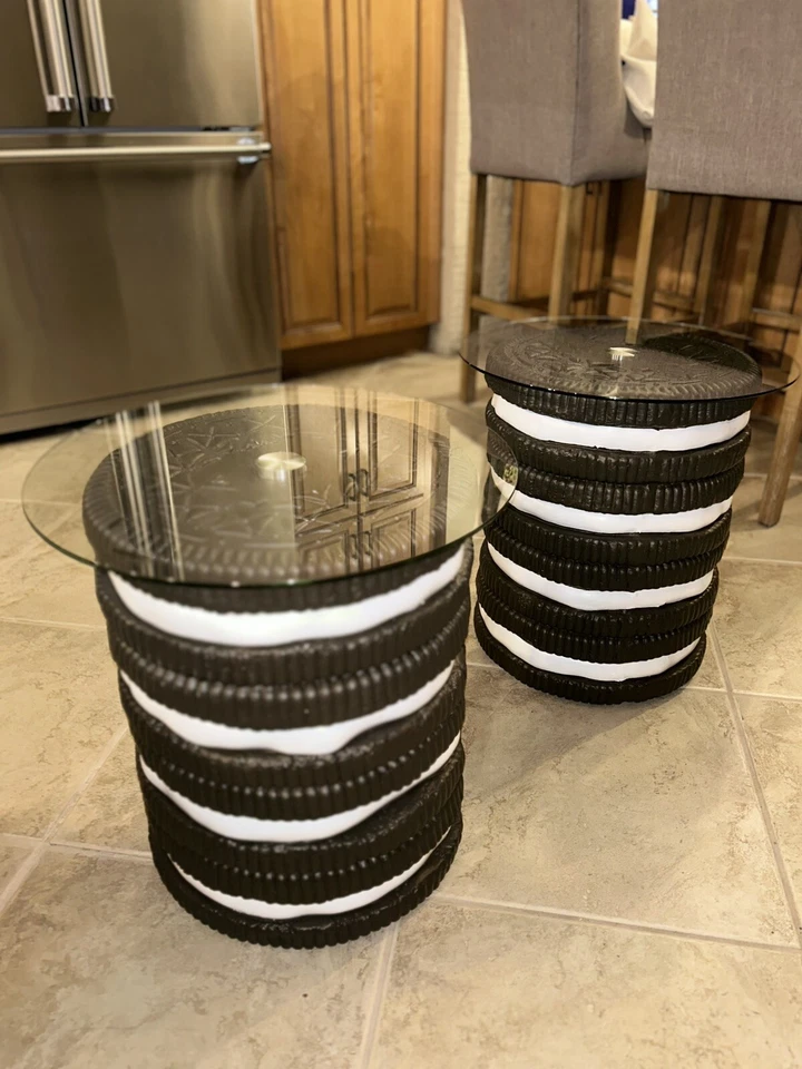 Набор из двух столиков для печенья, случайные столы с закаленным стеклом совершенно новый - Изображение 1 из 1