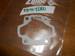 NOS Suzuki Cylinder Base Gasket 1970 TC90 1970 1972 1972 TS90 11241-25000 - Foto 1 di 1