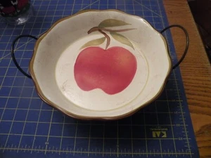 VTG 10" Stoneware Apple Pie Dish PAI WITH BLACK METAL STAND - Picture 1 of 3