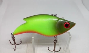 Vtg Tom Mann's Kangaroo Shad Chartreuse 3" Lipless Crankbait 5/8oz Fishing Lure - Picture 1 of 8