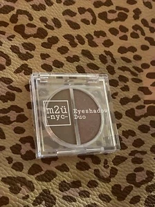 M2Ü M2U NYC Park Slope Eyeshadow Duo NEW - Picture 1 of 2