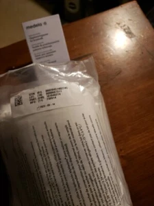 Medela Breast Milk Storage Bags 25 Bags 6 oz with Bonus Transport Pouch NEW - Picture 1 of 6