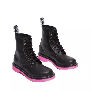 Dr. Martens 1460 Dschungelrosa Sohle Wanama schwarz Reißverschluss BIKER Größe 6 HERZ Dokument NEU - Bild 1 von 14