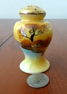 SHAKER SINGLE TREE IN THE MEADOW (1) SALT SHAKER NORITAKE JAPAN 1918 #137-G - Picture 1 of 15