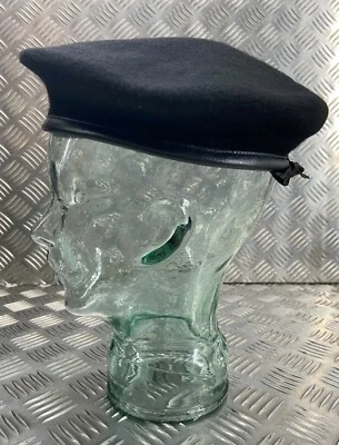 Nero Basco Tappo Britannico Fatto General Service Abito No Insignia - Tutti - Immagine 1 di 4