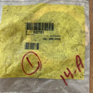 CUÑA John Deere R42101 - Imagen 1 de 4