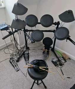 Rocktronic DD502 Electronic Drum Kit J 8 Pads With Fantastic Sound And Response - Picture 1 of 14