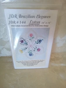 JDR Brazilian Elegance - 144 LOTUS Screened Creme Stoff + Anleitung Neu - Bild 1 von 3
