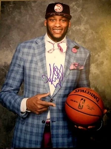 Adreian Payne Signed Hawks 11x14 Photo Michigan St - Picture 1 of 1