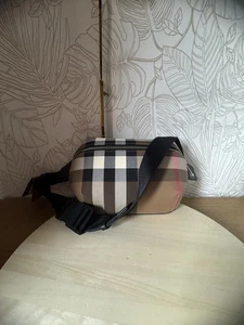 Burberry Sonny Nova Check Unisex Bum Bag /Fanny Bag /Fanny Bag 8084555 - Picture 1 of 4