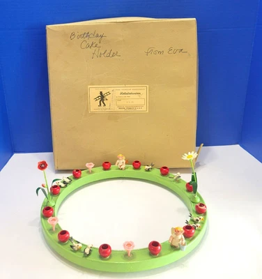 Coronas de cumpleaños de madera alemanas vintage Foto 1 de 4