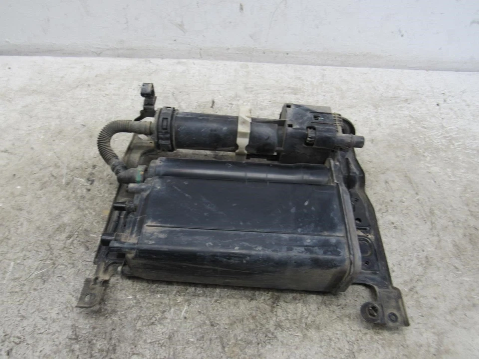 2013 2018 Toyota Avalon hybrid fuel vapor canister charcoal box OEM emissions Foto 1 de 4