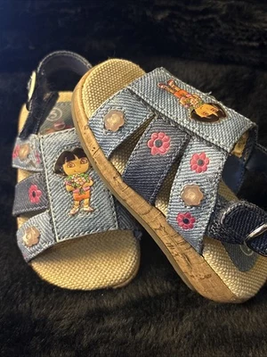 Zapatos sandalias Viacom Dora The Explorer 2004 para niños pequeños talla 5 Foto 1 de 4
