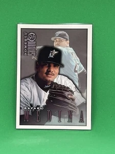 1998 Studio Baseball Card #150 Rafael Medina - Picture 1 of 2