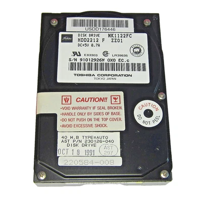 Disco duro para portátil Toshiba MK1122FC 2,5" vintage muy raro coleccionable para PIEZAS Foto 1 de 3