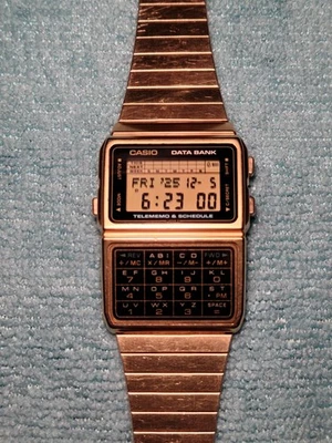 Reloj Casio DBC-610 G Vintage Base de Datos Calculadora Oro Digital Foto 1 de 4
