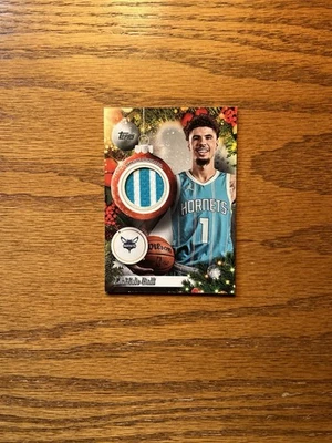 2025 TOPPS FERIADO "JOGO USADO" RELÍQUIAS DE JOGADOR #PR-LB LAMELO BALL/HORNETS - Imagem 1 de 2