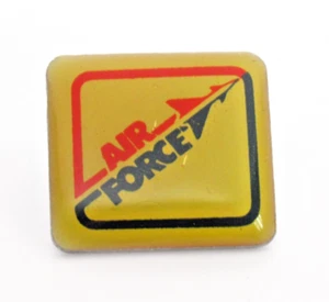 Luftwaffe Pin Vintage gelb Jet Logo Militär Stil rechteckiges Revers - Bild 1 von 7