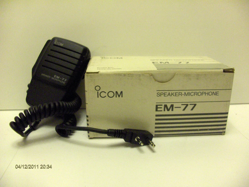EM-77 MICROALTAVOZ DE MANO ICOM ORIGINAL  U81T U810T NUEVO - Imagen 1 de 1