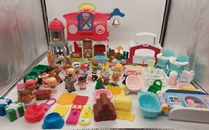 HUGE Fisher Price Little People LOT of various figures & Playset 