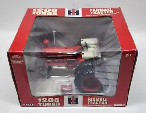 International Farmall 1206 Tractor With Narrow Front & Duals By Ertl 1/16 Scale - Picture 1 of 14