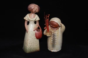 Par De Estatuillas De Colección UCTCI Japón 2 Niñas Dama Una 6" Otras 4.5" - Imagen 1 de 9