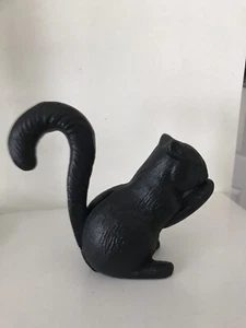 Unique Squirrel Nutcracker-Cast Iron (Heavy)- 5 inch Tall—NEW - Picture 1 of 2