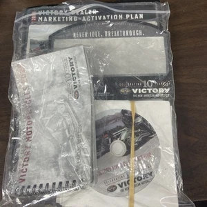 2009 Victory Motorcycle Dealers Marketing Activation Plan Modules Cd's hangtags - Bild 1 von 9