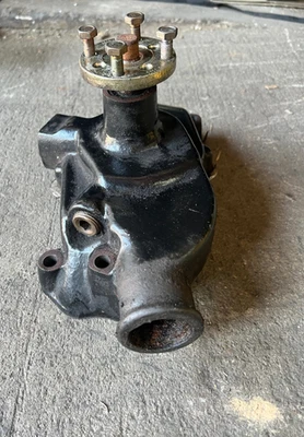Bomba de agua motor Mercruiser GM 4.3L V6 Foto 1 de 4