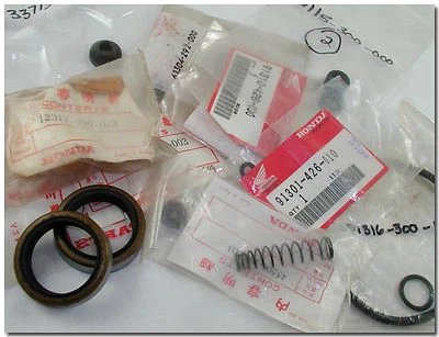 REPUESTOS HONDA CB750 CB750K SELLOS ORIGINALES Y DE REPUESTO COJINETE JUNTAS TÓRICAS DE RESORTE Foto 1 de 3