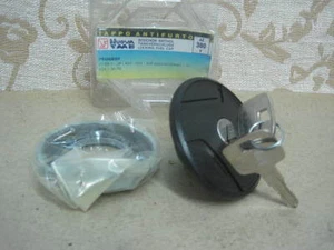 NUEVO DE LOTE OPEL MANTA A ASCONA COMMODORE GS FORD CORTINA MK2 TAUNUS TAPA COMBUSTIBLE GASOLINA 20M - Imagen 1 de 4