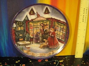 Love is a Gift from the Heart Primrose Hill Christmas Collector Plate S. Wheeler - Picture 1 of 3