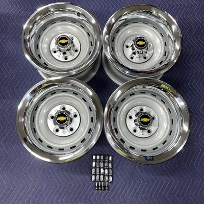 Camión GMC CHEVY C10 1971-87 5X5 15X8 original Rallys recubierto de polvo ¿Anillos nuevos? Foto 1 de 4