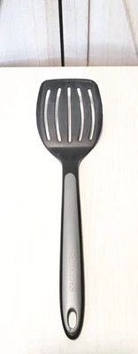 Calphalon Plastic Nylon Slotted Kitchen Spatula Flipper 13 Inches - Image 1 of 4