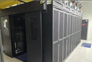 PANDUIT 42U Server Room Network Rack Cabinet Enclosure Schleifenbauer PDU - Afbeelding 1 van 11