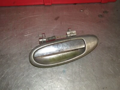 Nissan Máxima 1995-1999 OEM lado del conductor trasero mango exterior 95 96 97 98 99 Foto 1 de 3