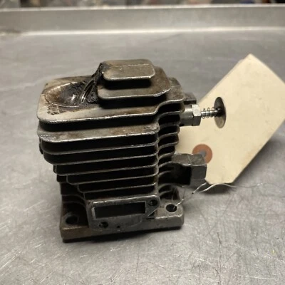 MONTAJE CILINDRO MOTOSIERRA PIONEER P26 USADO OEM Foto 1 de 4