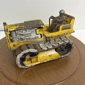 Vintage CATERPILLAR Arcade TRACTOR Cast Iron w Driver Original larger Size - Picture 1 of 17