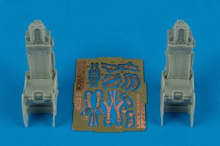 Aires 7261 - 1:72 Aces II Ejection Seat Tardi V Nuovo - Immagine 1 di 1