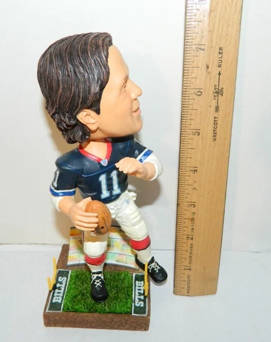 exact 1 Buffalo bills #11 Drew Bledsoe NFL Bobble Head Doll AS IS Display box Cover